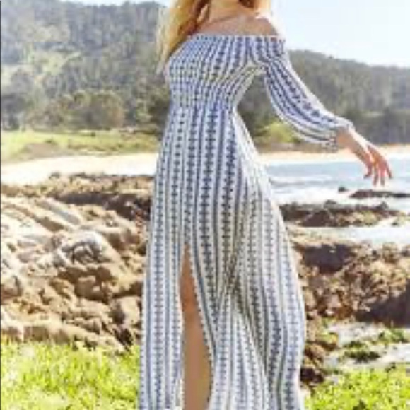 Altar'd State Dresses & Skirts - Altar’d State boho off shoulder maxi dress Large